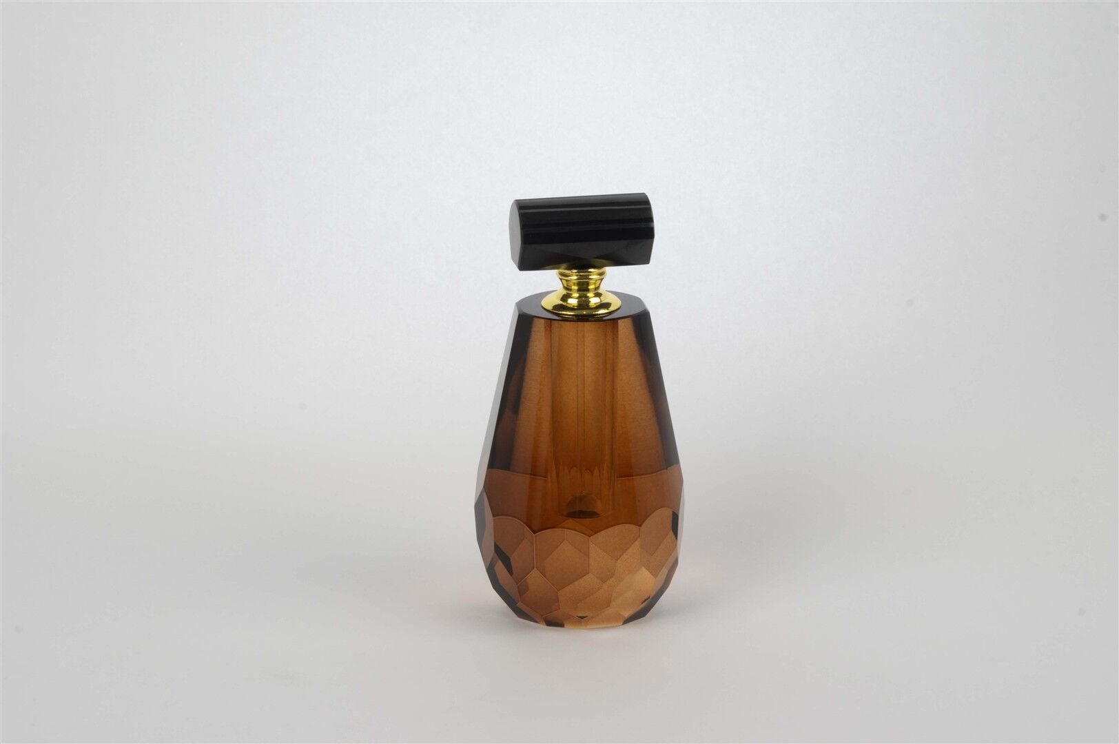 Kristal Amber Şişe 8x7x17cm